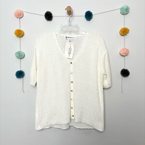 Jones & Co Vibtage Vneck White Ribbed Short Sleeve Sweater Blouse